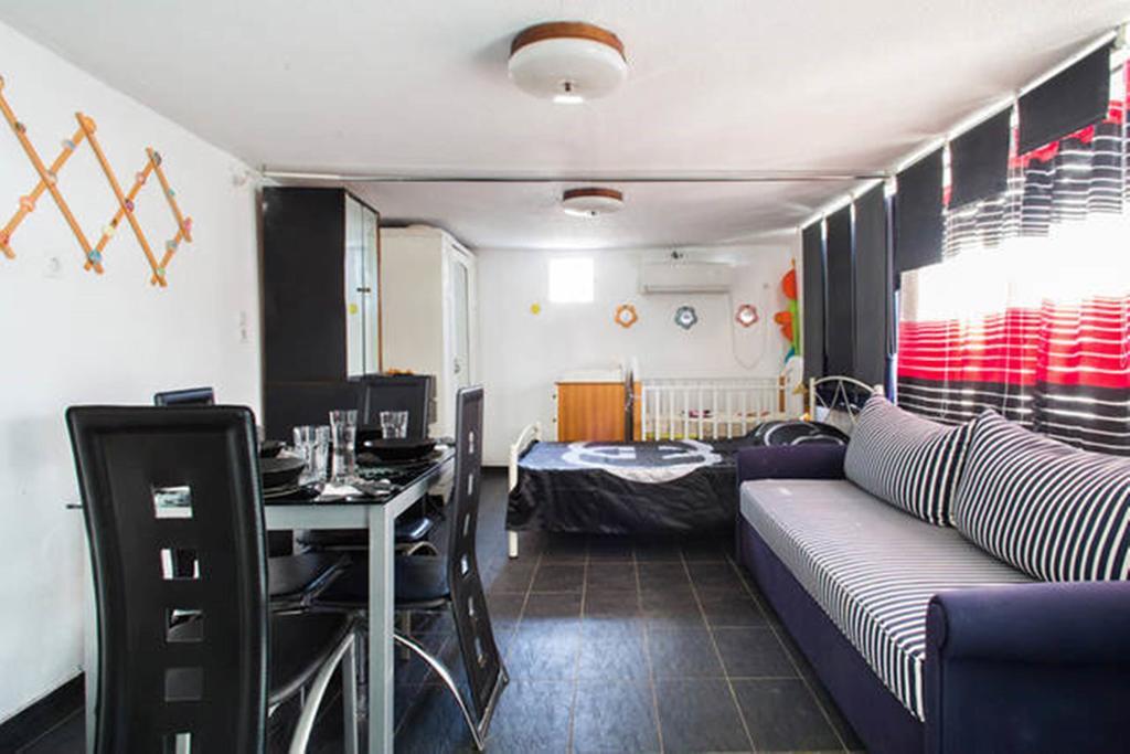 סלמיס Wavedance Accommodation מראה חיצוני תמונה