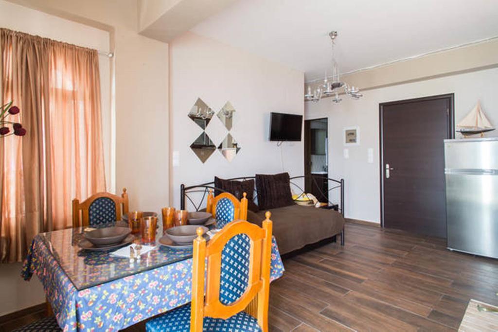 סלמיס Wavedance Accommodation מראה חיצוני תמונה